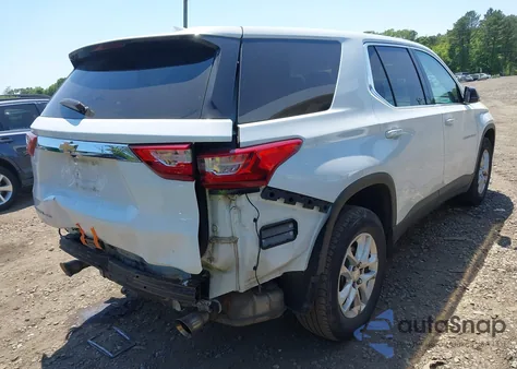 2018 Chevrolet Traverse Ls z USA, uszkodzony, nr VIN 1GNEVFKW9JJ284484
